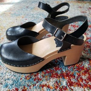 Swedish Hasbeens clog sandals size 35